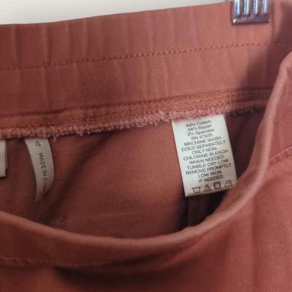 LOGO by Lori Goldstein Burnt Orange Twill Knit Stretch Pull On Crop Pant Size 4 - Picture 7 of 9